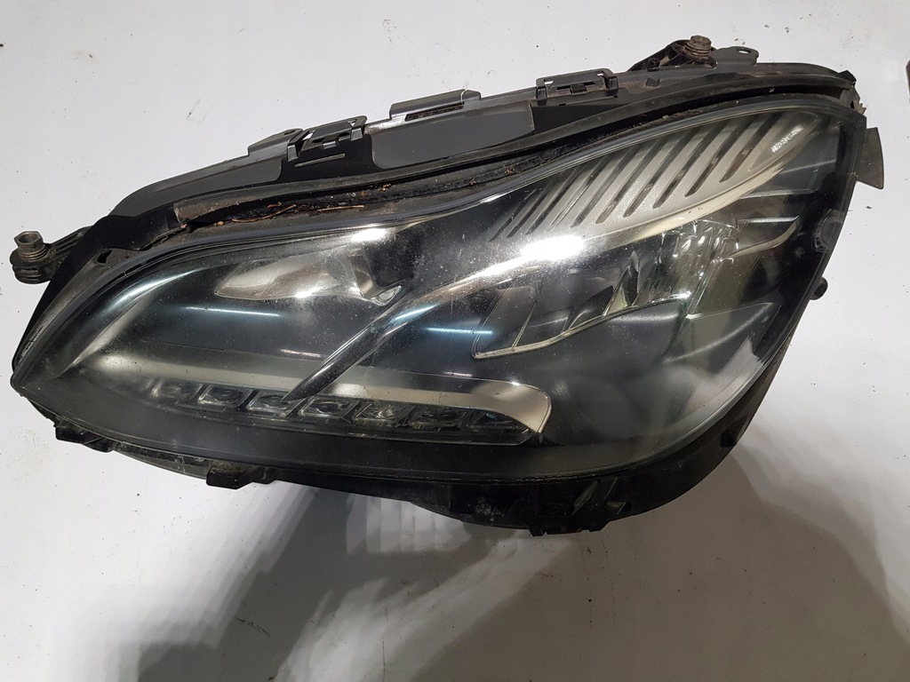 фото №1, Лампа led ліва перед mercedes w212 lift комплектна