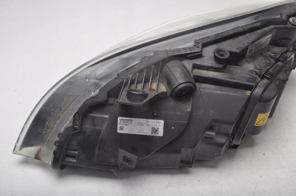 фото №10, Volvo v40 ii лампа правый перед 31420010 ксенон