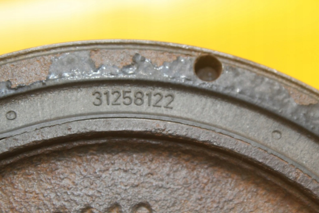 Шків колінчастого вала volvo s60 ii v60 2.4 bit d5244t17 31258122 Зі Шроту