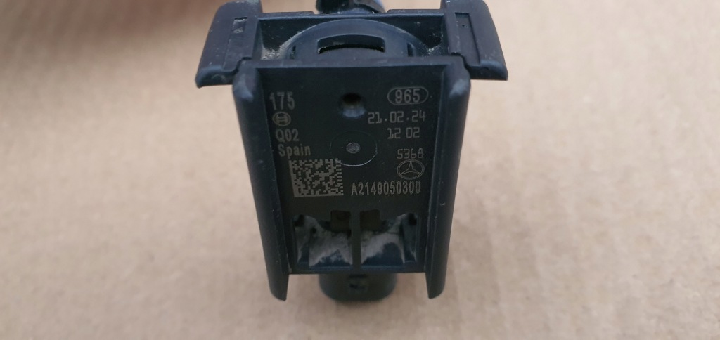 Купить Mercedes e klasa 214 w214 2023- датчик защиты пешеходов удара