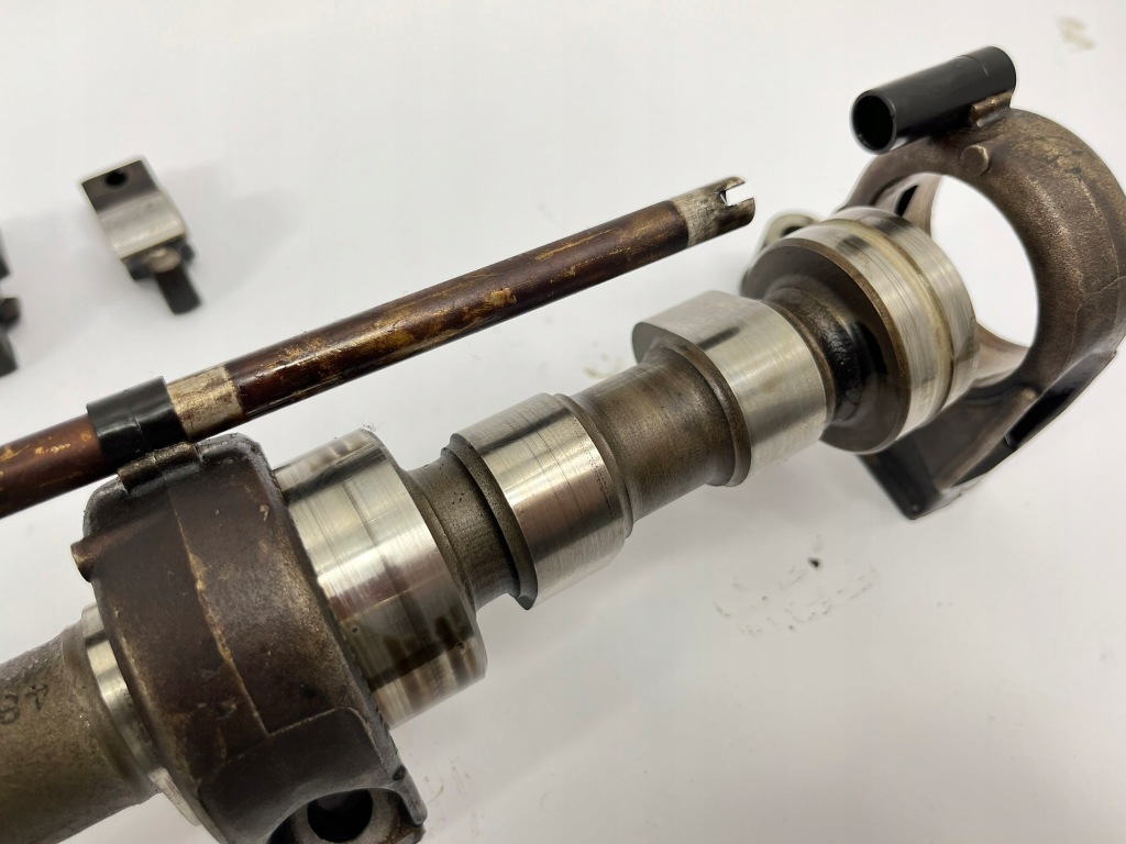 Вал распределительного вала комплект  опоры клавиши mercedes w126 380 v8 r107 m116 m117 Оригинал