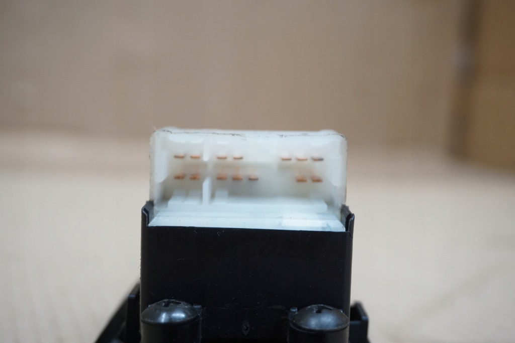 фото №8, Nissan terrano ii панель переключатель окон левый перед 3d 02r