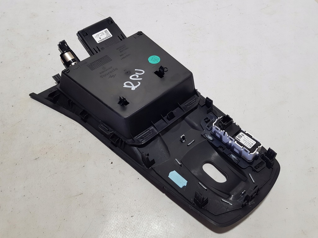 фото №7, Рамка середнього тунель renault zoe тунель середній usb