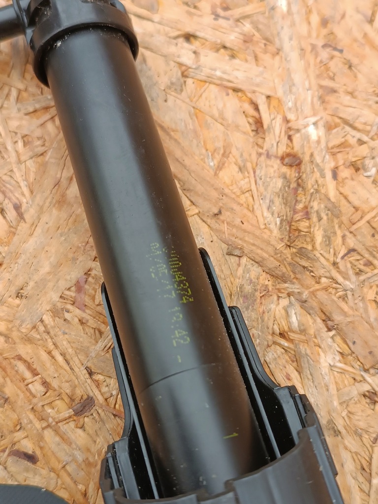 фото №12, 20848433 90001131 омивач лампи правий кронштейн opel zafira c