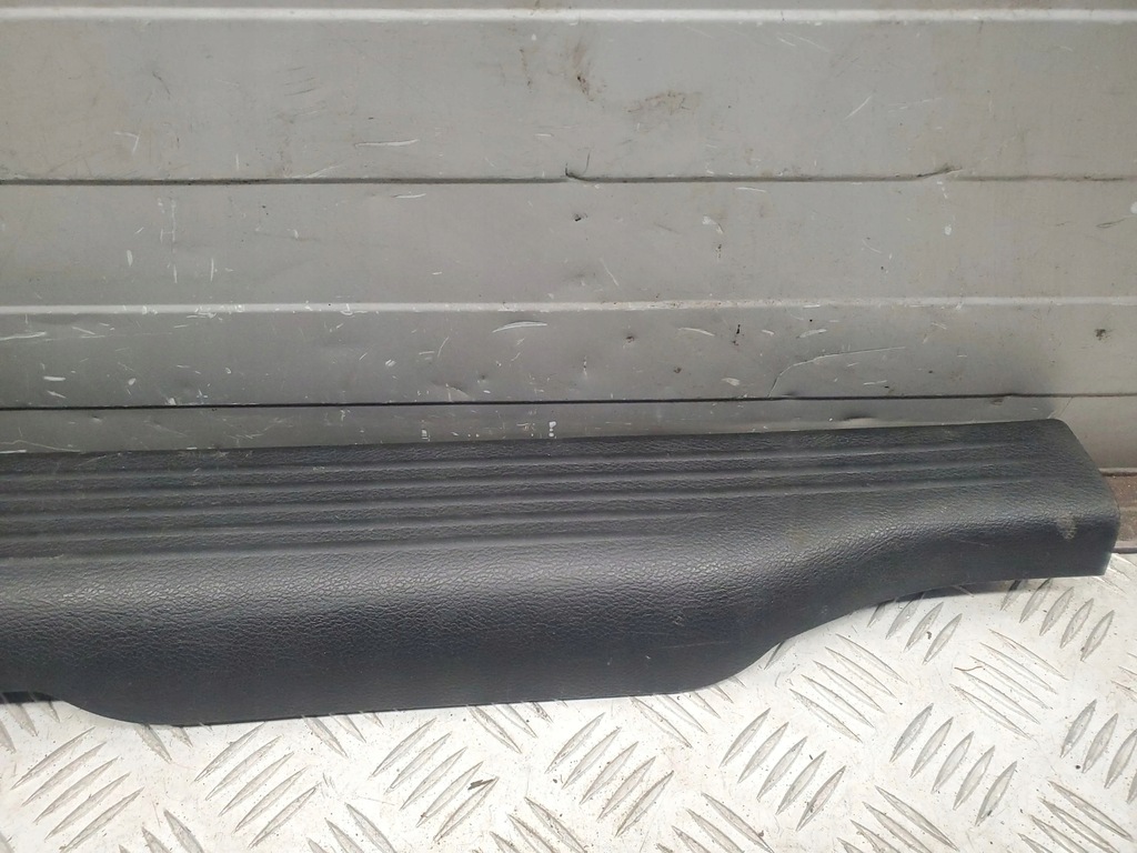 фото №7, Dodge challenger 1za02dx9ab права сторона пороги