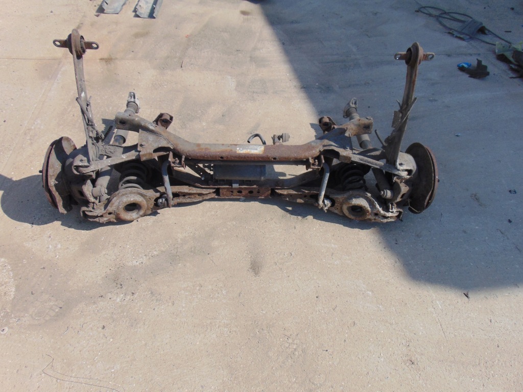 фото №16, Задня oś балка підвіска c-max mk1 lift