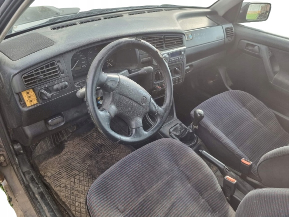 фото №8, Колонка кермова vw golf 1.8kat 95r