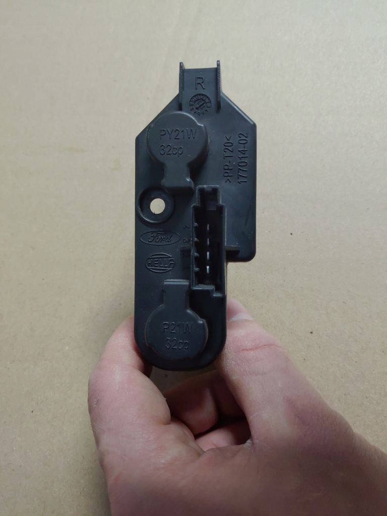 фото №5, Вкладыш лампы задняя правый крыло ford galaxy mk3 lift