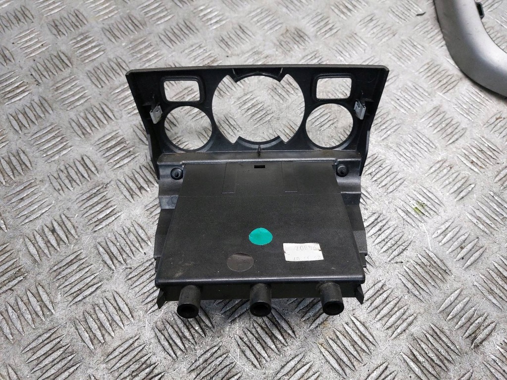 фото №6, Панель обдув рамка konoli + домкрата peugeot 308 96718462xt 9660529177