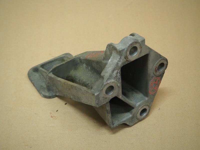 фото №2, Кронштейн двигателя discovery iii 2.7 td 4h226061aa