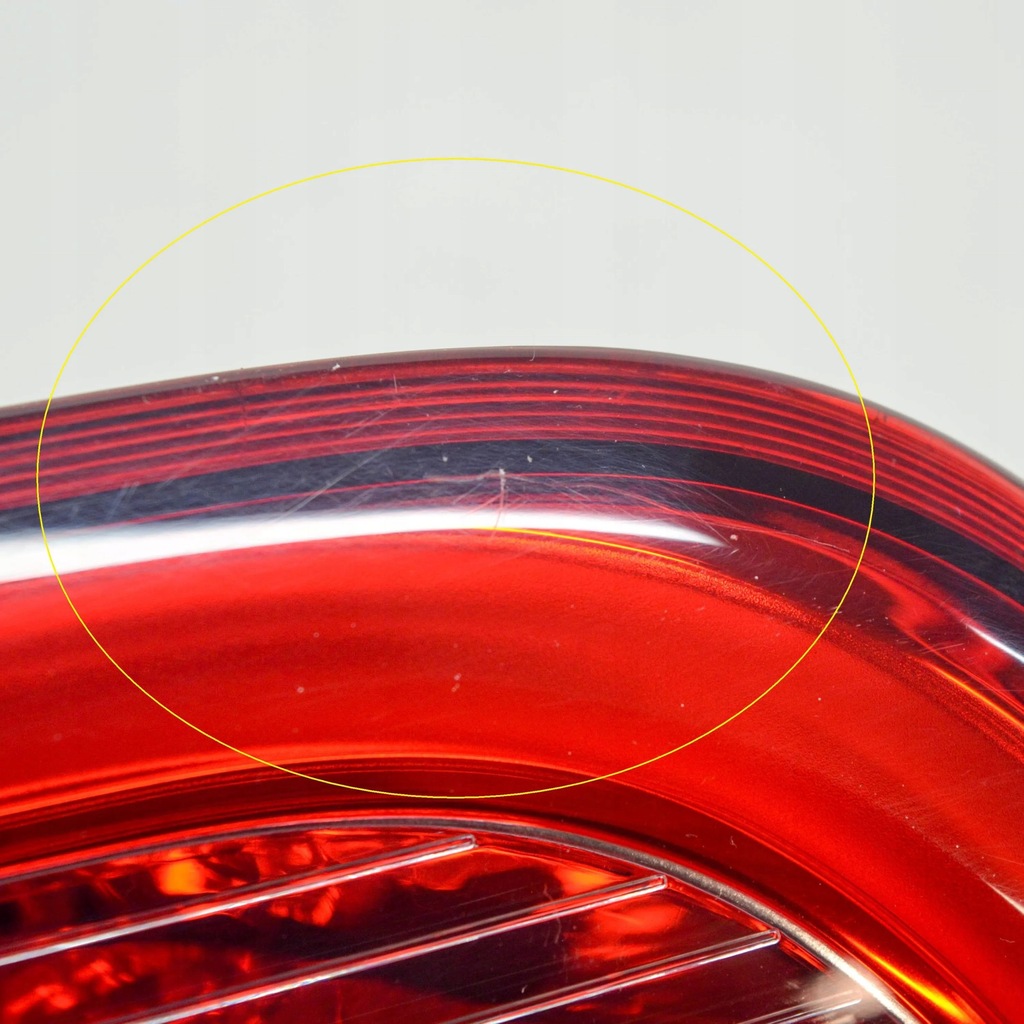 фото №8, Maserati ghibli 2015 правая сторона лампы задний крышки багажника