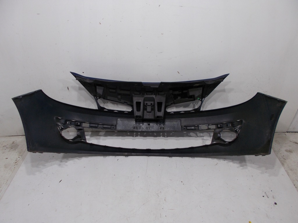 Renault clio 3 05-09 185 бампер передний оригинал  ! в Украине