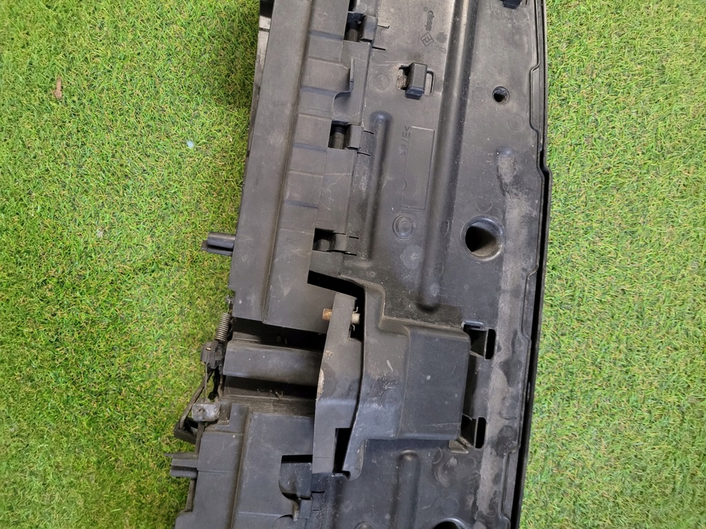 фото №9, Peugeot 3008 i t84 pas верхний передний + передняя панель