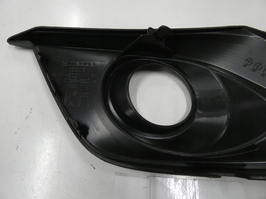 фото №10, Mazda оригинальный номер bhr150c11 решётка вентиляционная, бампер