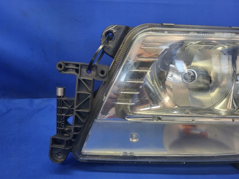 фото №3, Лампа лівий перед man tgs