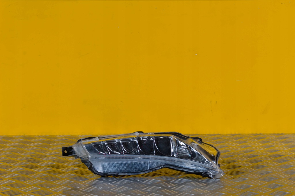 фото №1, Toyota camry 2015- поворотник led drl лампа r