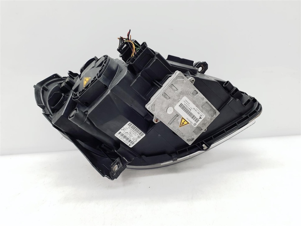 фото №15, Mercedeas b klasa w245 05-11r лампа перед ксенон ory eu !