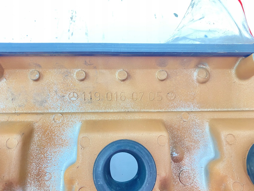 Кришка клапанів mercedes w124 400e e420 e500 m119 1190160705 Оригінал