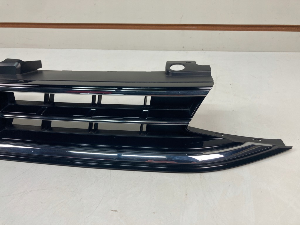 фото №4, Решётка радиатора решётка радиатора vw golf sportsvan lift