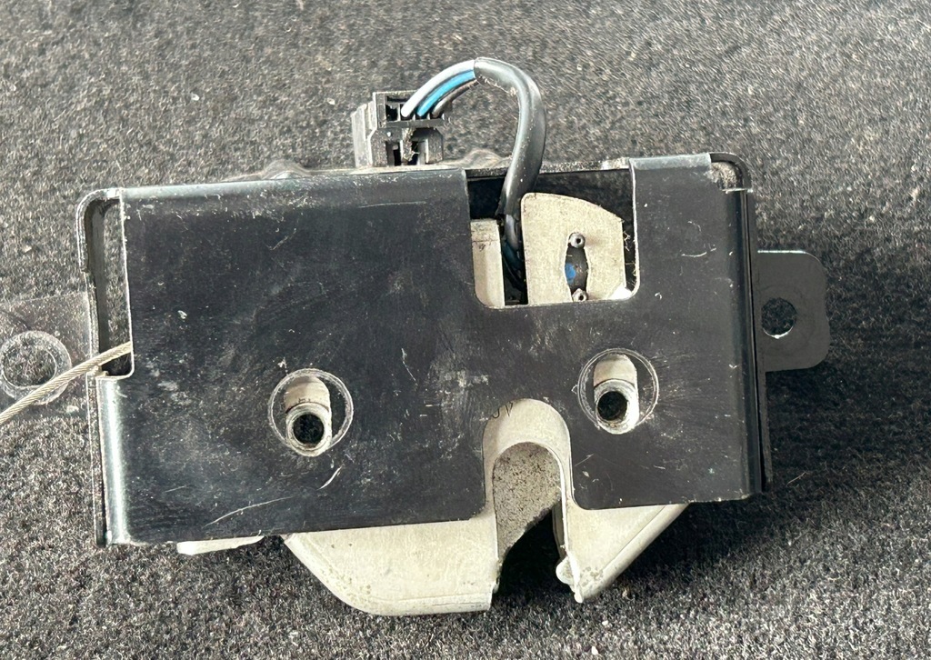 фото №8, Замок бардачка mercedes actros mp4 a9607520250 + кронштейн a9607550214