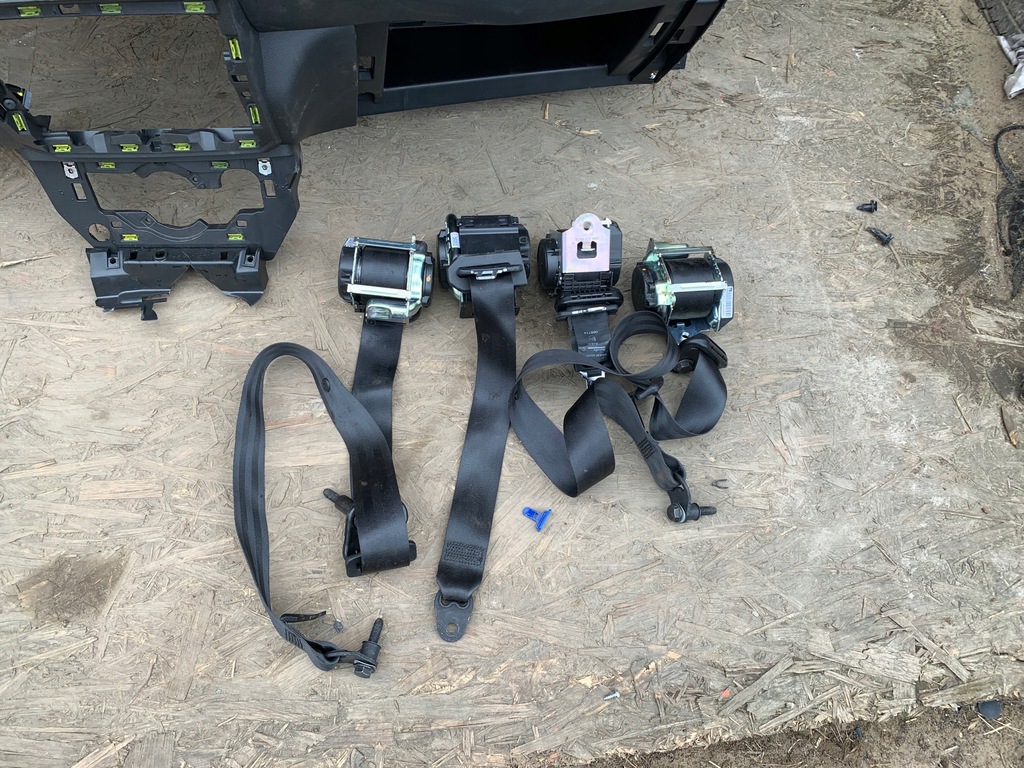 фото №6, Приборная панель консоль подушка безопасности ремни orginał dacia duster ii