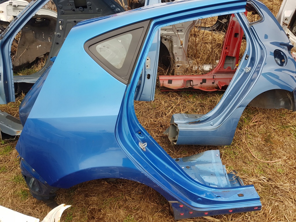 фото №1, Hyundai i30 hb четверть крыло правый задняя 2007-12r