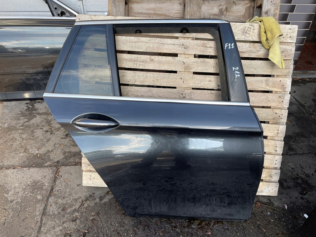 фото №12, Bmw 5 f11 дверь задняя правое левая kombi код лакокрасочного покрытия