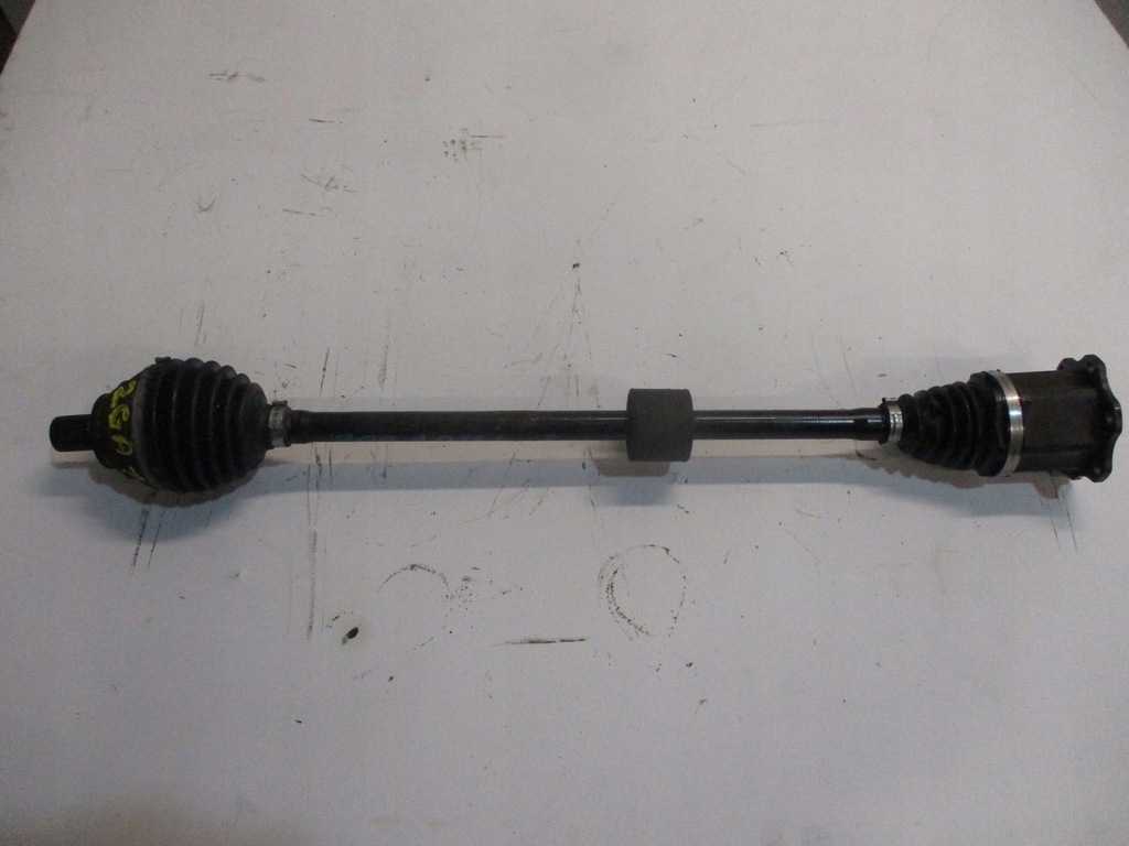 фото №1, Привідний вал права перед передня vw golf vii t-roc