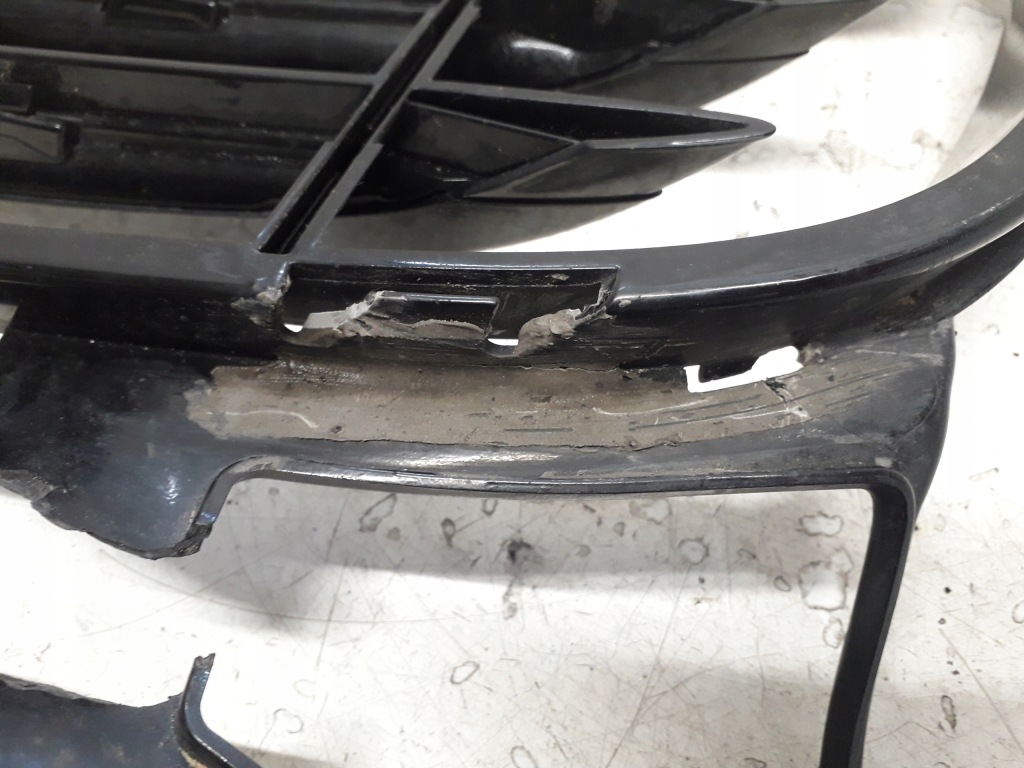 Купити Porsche cayenne 2 2 10- решітка бампера правий перед 7p5807682c