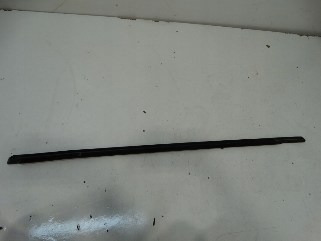 фото №5, Молдинг хром левая уплотнитель kia carens iv bdb