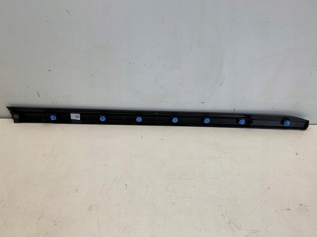 фото №4, Renault clio v молдинг дверь передних левых перед оригинал