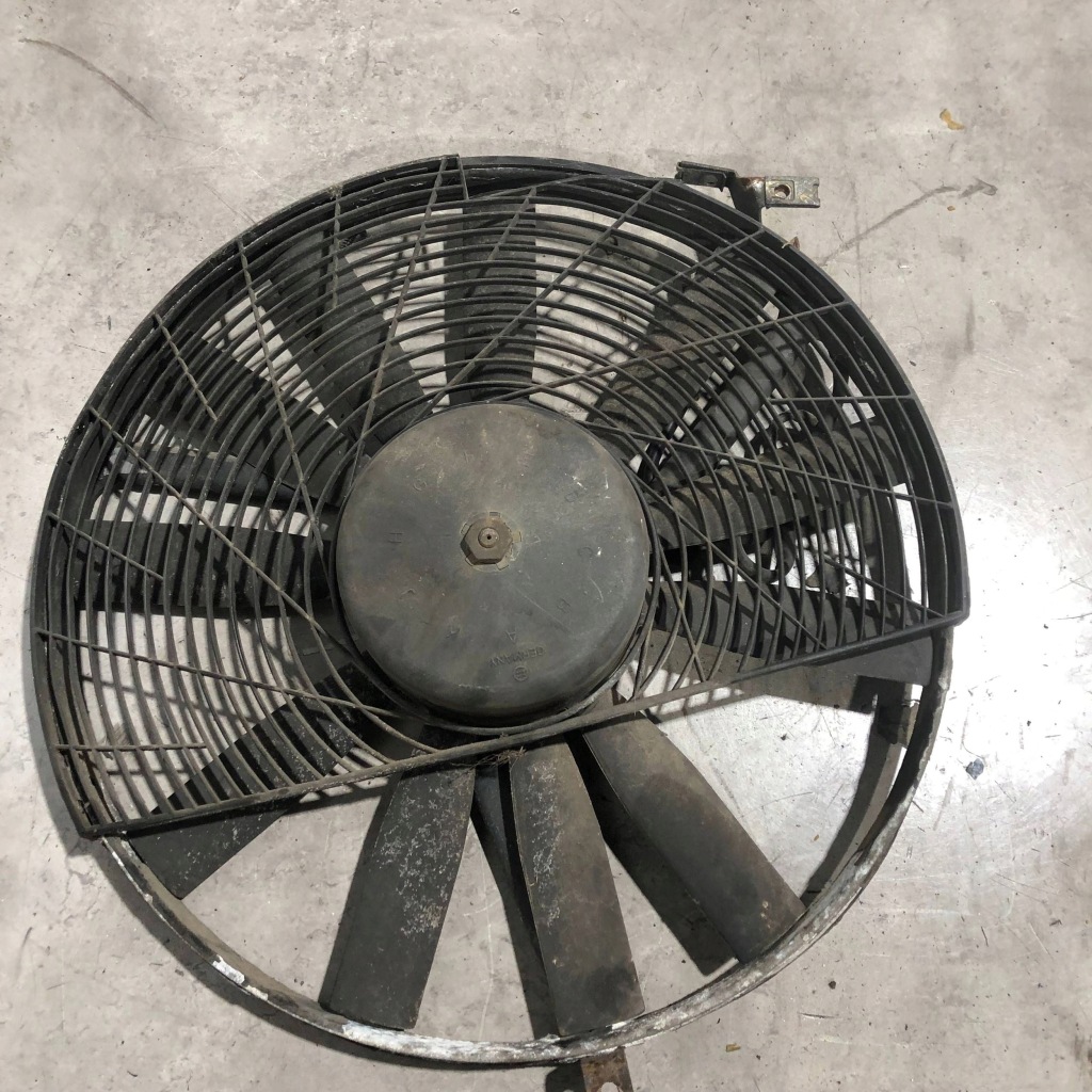 Вентилятор радіатора mercedes-benz 380 560sec c126 Недорого