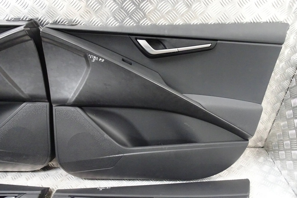 фото №1, Kia niro ii обшивка дверь передних правых 2022-