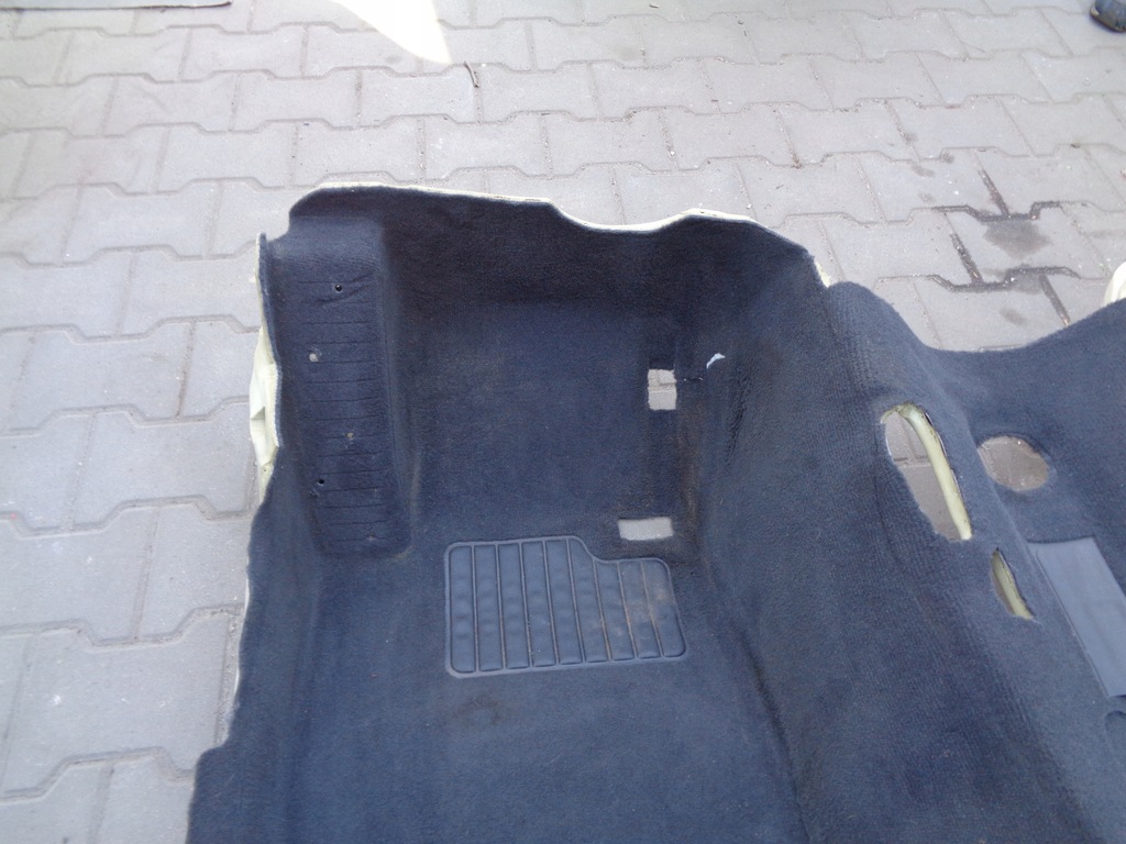 фото №7, Bmw 1 e87 5d коврик обшивка