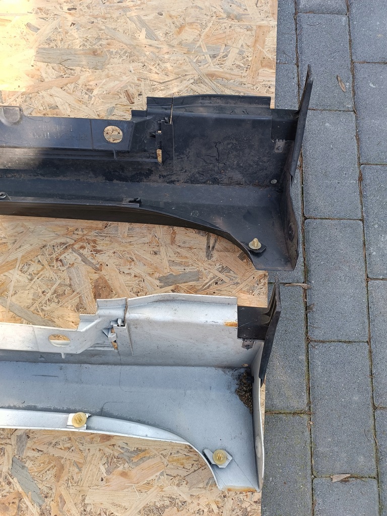 фото №6, Prius plus + v накладка порог левая разные цвета