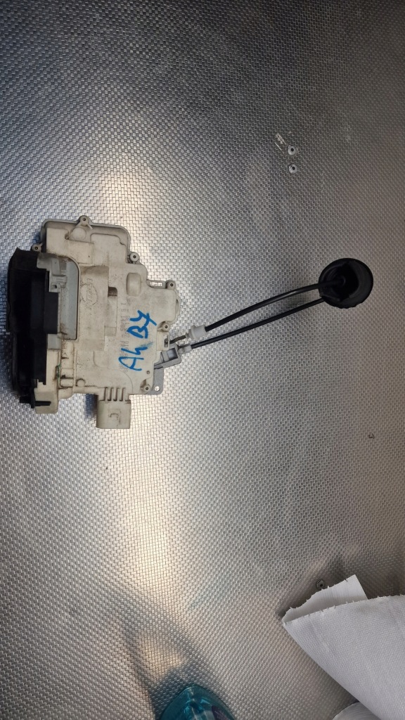 фото №1, Audi a4 b7 замок двері 8e1837016aa