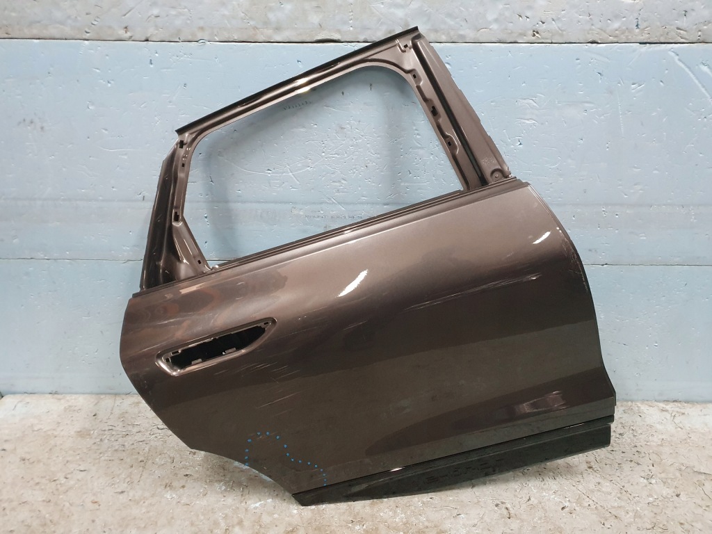 Купити Дверей audi a6 e-tron c9 праве  задні задні