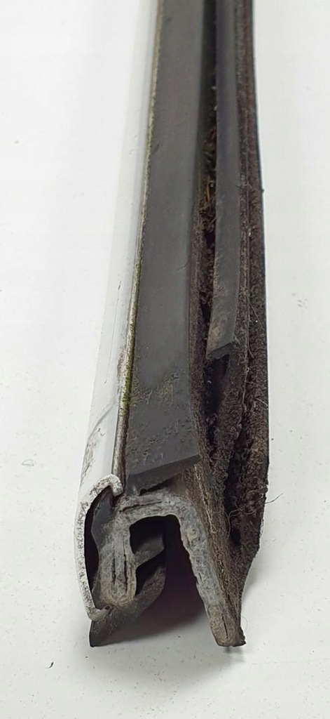 фото №5, Молдинг ущільнювач правий перед ford mondeo mk4