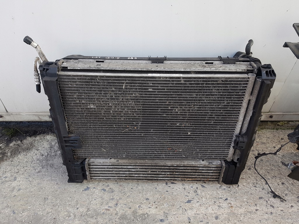 фото №4, Bmw 1 e87 e81 lift 2.0 d pas передній радіатор