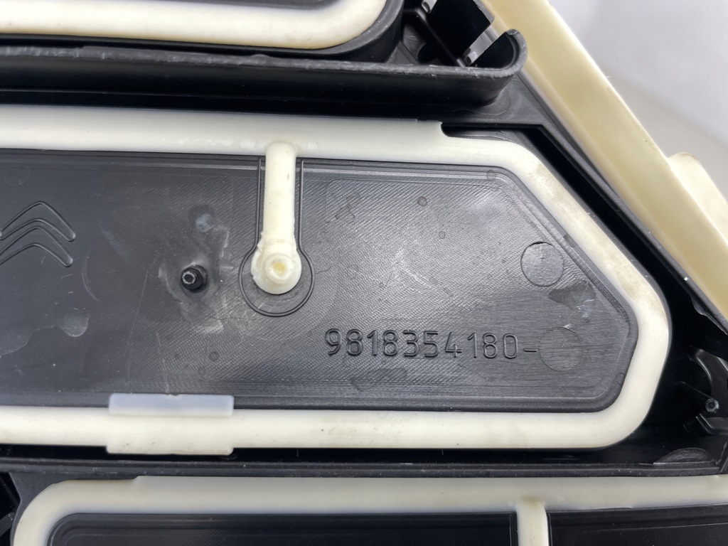 фото №5, Решётка вентиляции декомпрессионная opel combo berlingo iv 9818354180