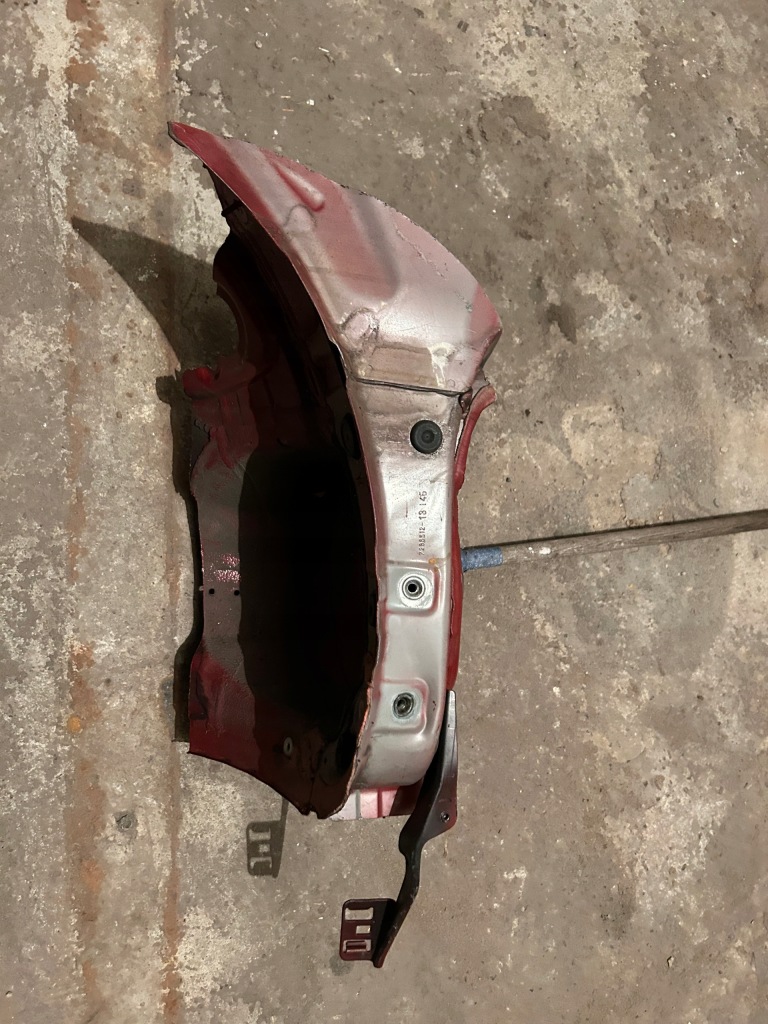 Купить Подкрылок правый bmw mini