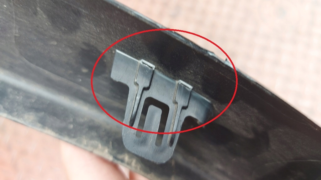 фото №12, Молдинг крыла правый задняя toyota yaris cross 20-