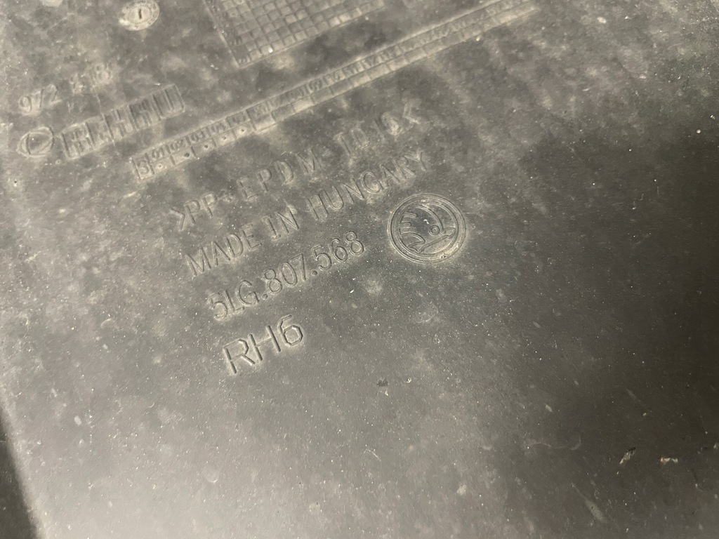 фото №7, Skoda enyaq rs 5le807421 5lg807568 бампер задняя задний