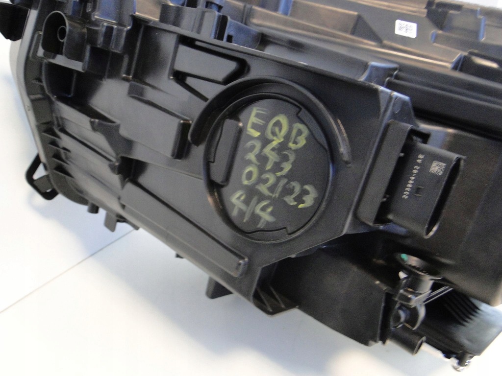 фото №15, Mercedes eqb x243 243 лампа передня права led