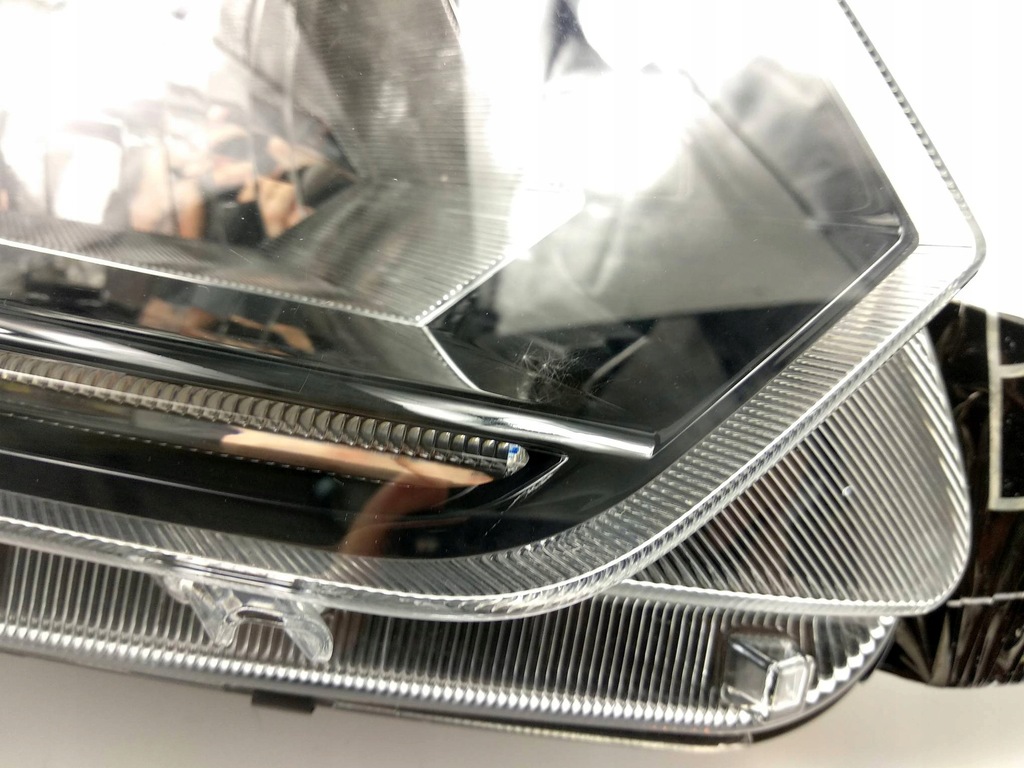 фото №10, Лампа передняя правая фара skoda yeti 5l0