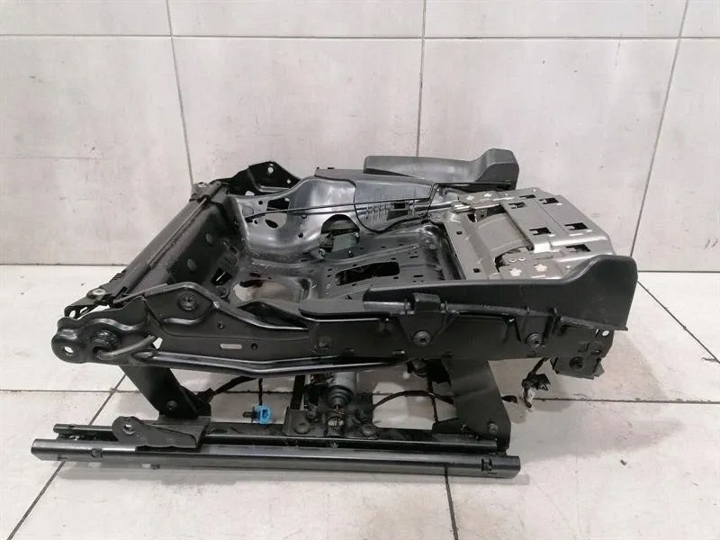 Сидіння bentley 3w3881105a Київ