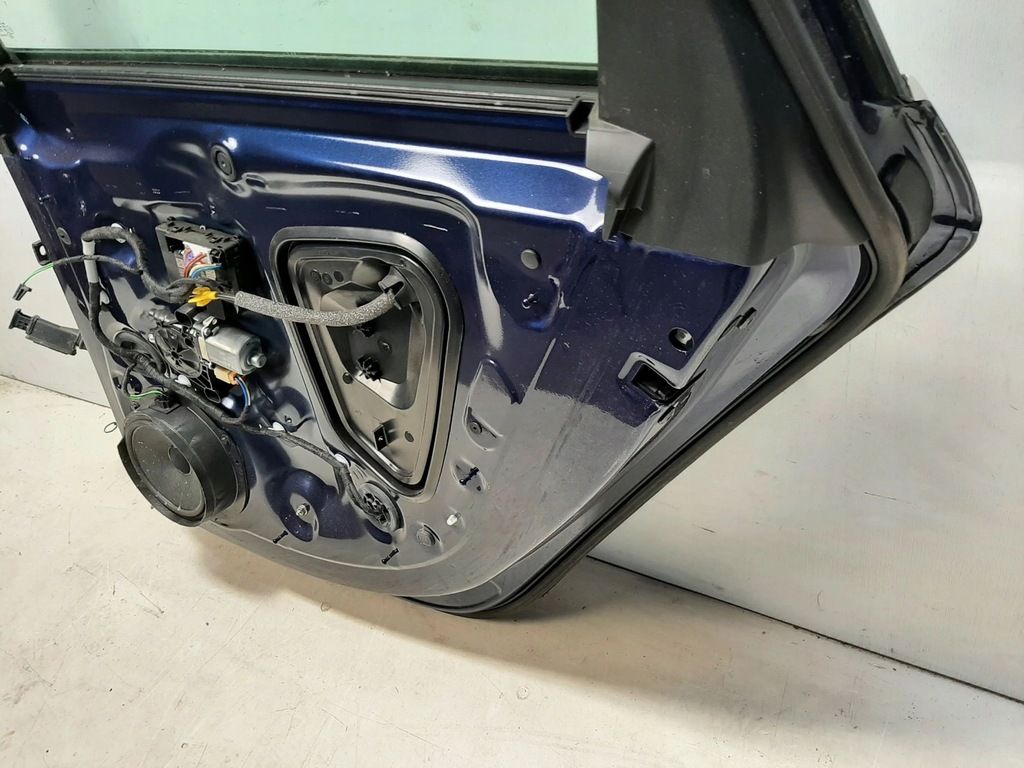 фото №9, Audi a4 s4 b9 8w 2016 задняя сторона правая дверь