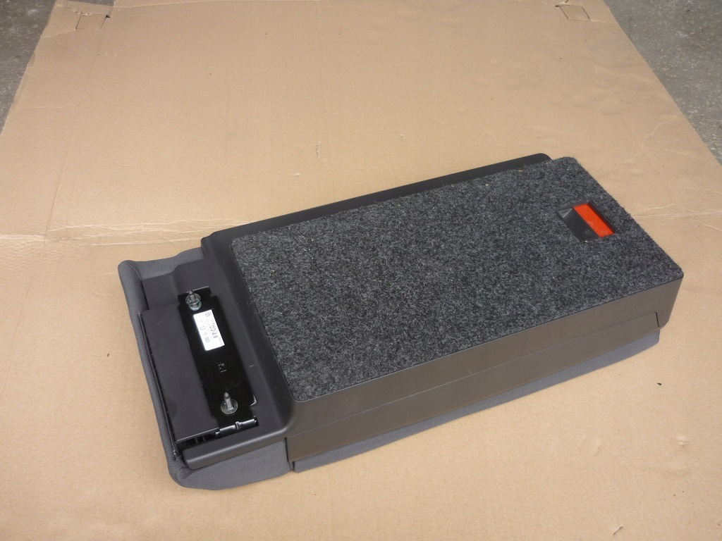 фото №8, Подлокотник задняя vw golf v vi jetta v чёрный