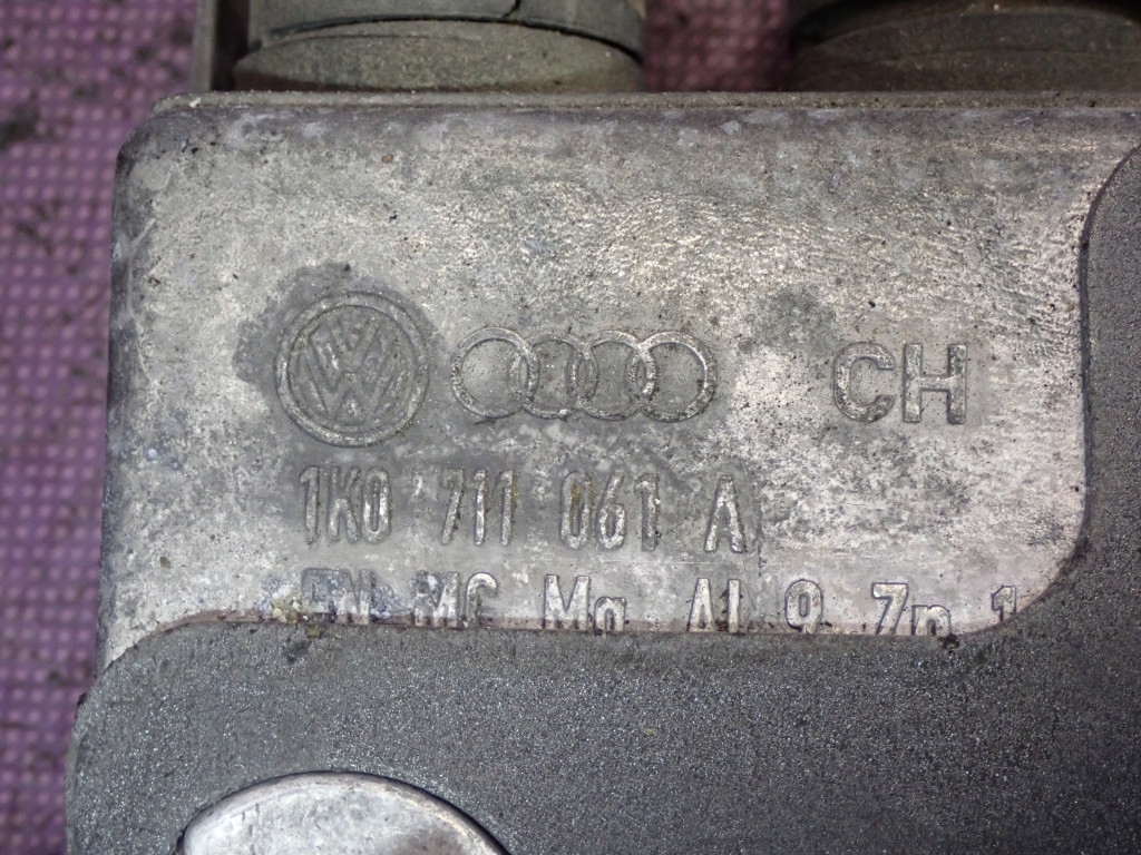 Купить Vw touran 1 1.9 tdi кулиса переключения передач кулиса  тросы 1k0711061a