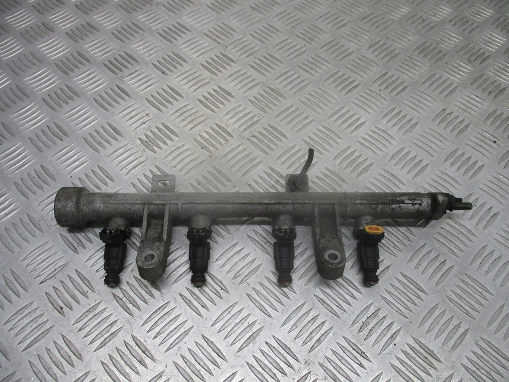 фото №1, Молдинг впрыскная hyundai getz 1.3